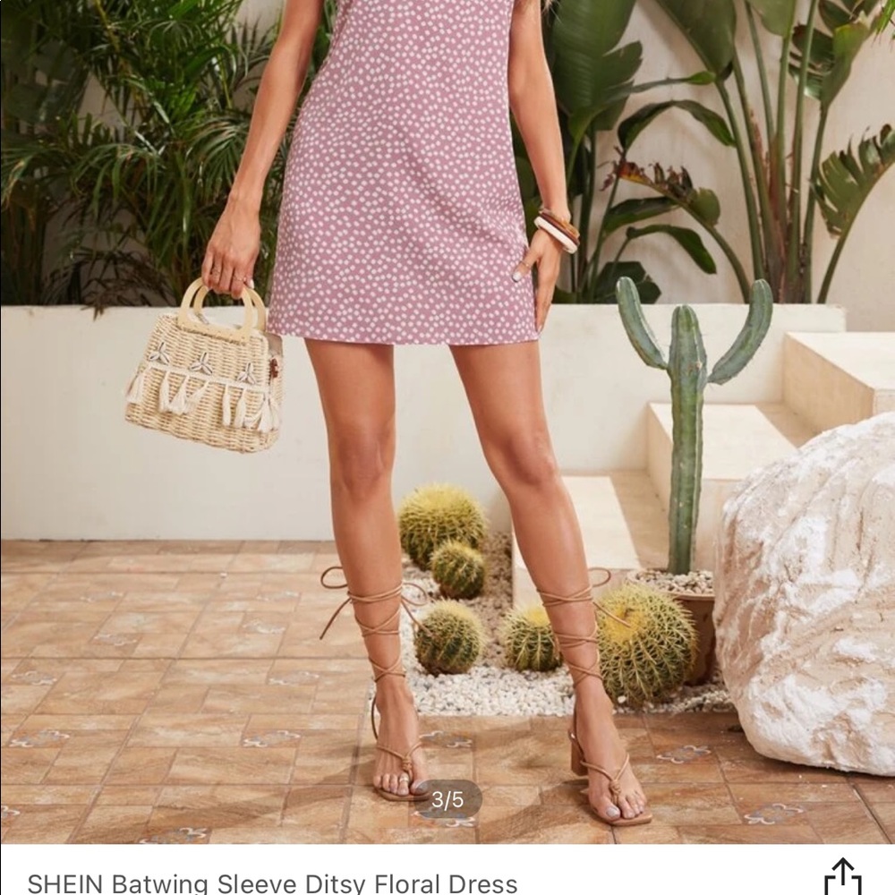 Batwing sleeve ditsy floral pink dress